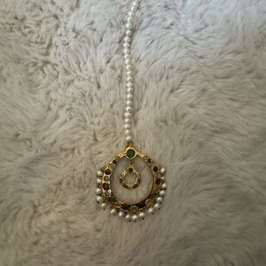 Maang tikka (Indian jewelery)